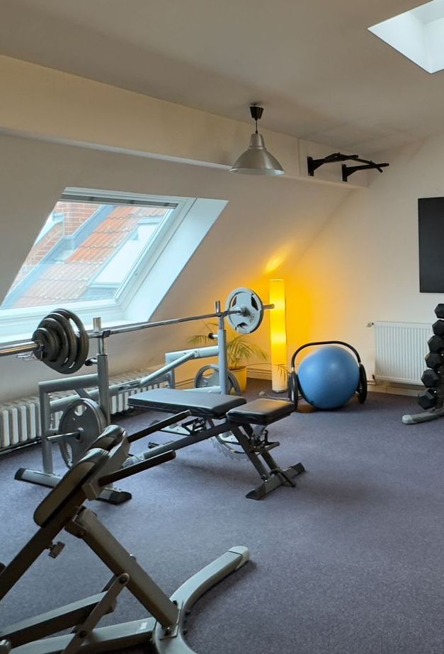 Trainingsbereich mit Hanteln